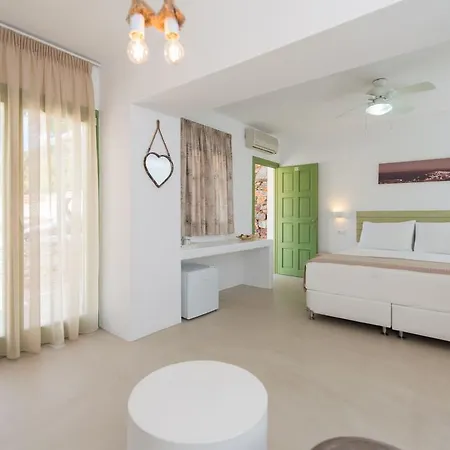 Casa de hóspedes Xerolithia 4*