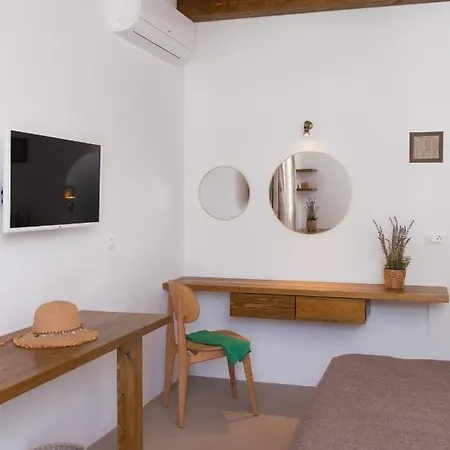 Xerolithia Guest house 2*