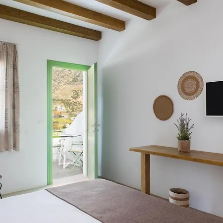 Xerolithia Guest house
