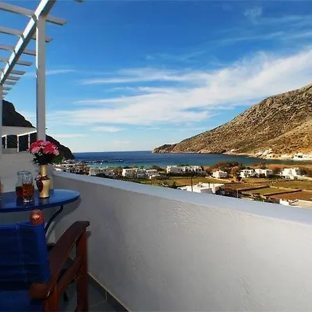 بيت ضيافة Xerolithia كاماراي