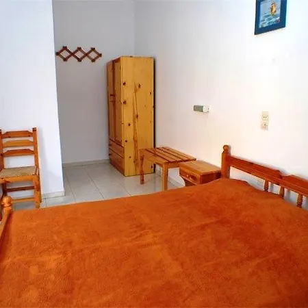 Guest house Xerolithia 2*