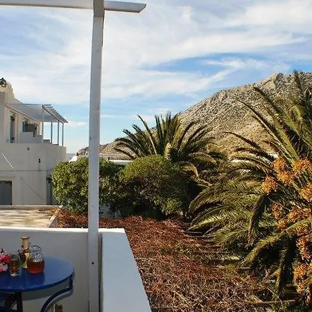 Guest house Xerolithia