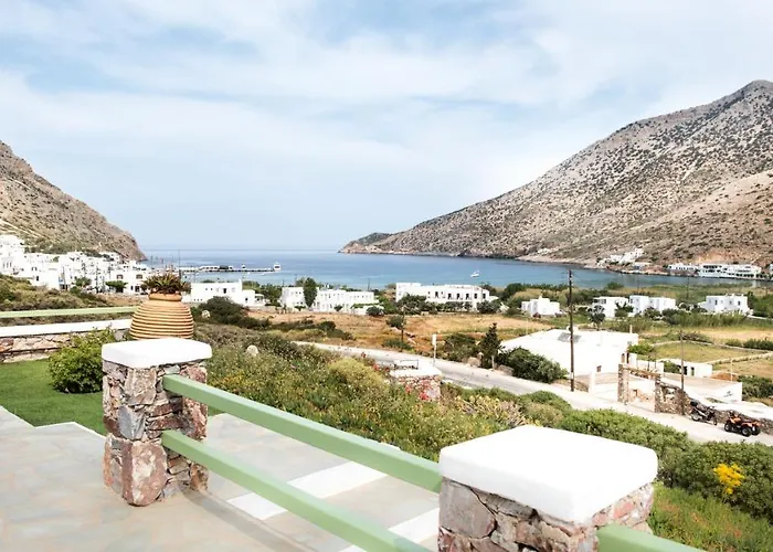 Guest house Xerolithia 4*