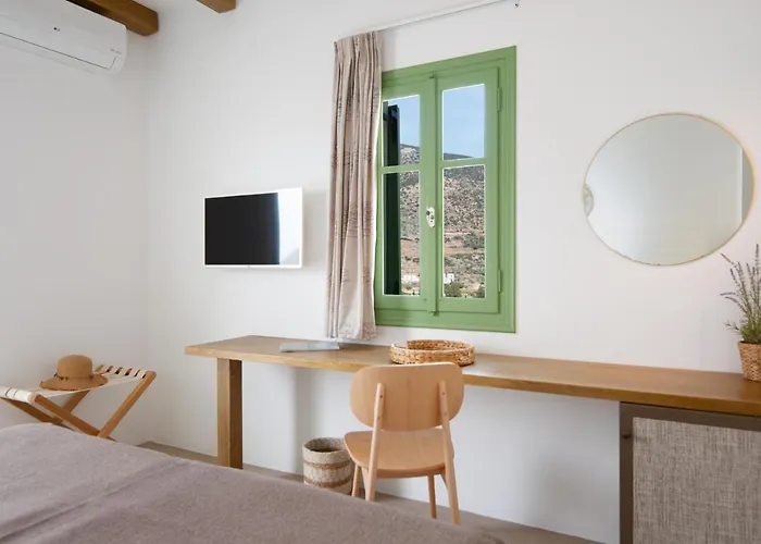 Xerolithia Pensionat 4*