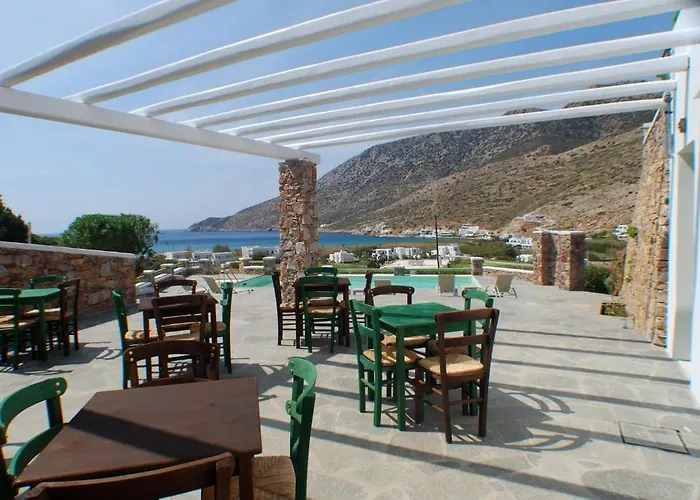 Pensionat Xerolithia 4*