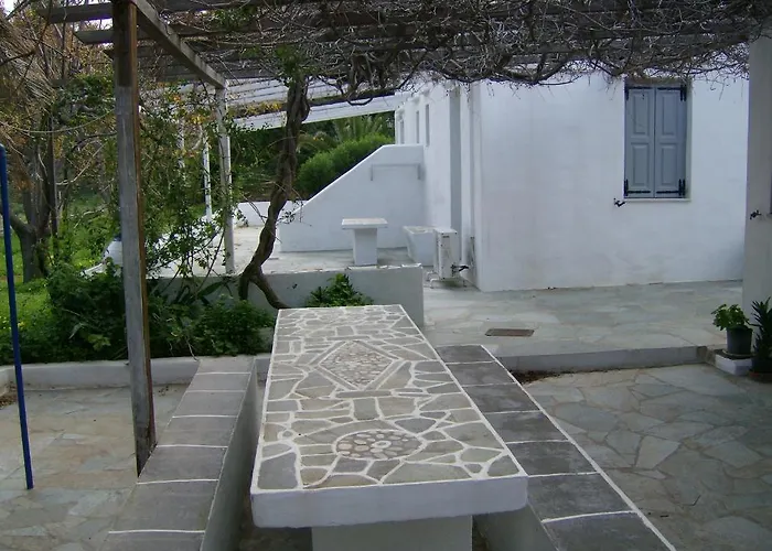 Xerolithia Pensionat 4*