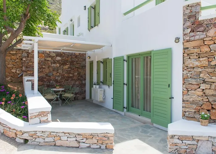 Xerolithia Pensionat 4*