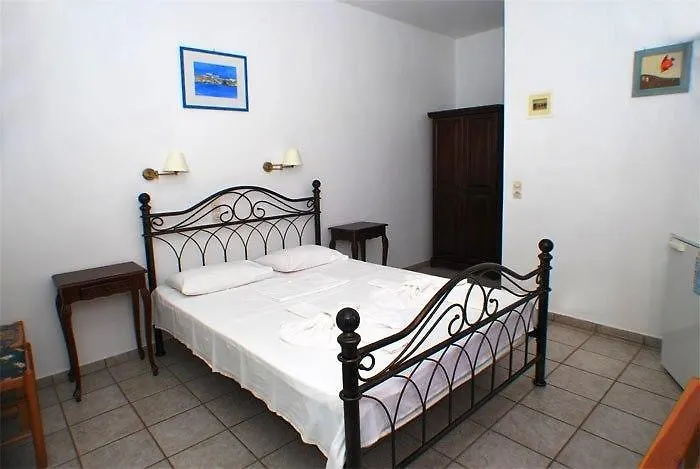 Guest house Xerolithia Kamares (Sifnos)